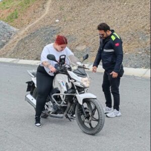 Manuel A1, A2 Motor Dersi 1 Saat